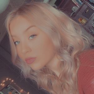 Meet your Posher, Tori